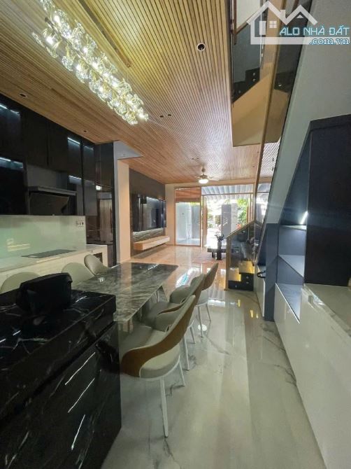🏡 BÁN NHÀ 3 TẦNG ĐƯỜNG KHƯƠNG HỮU DỤNG – GẦN CHỢ HÒA XUÂN, KIẾN TRÚC PHÁP CỔ ĐIỂN SANG TR - 1