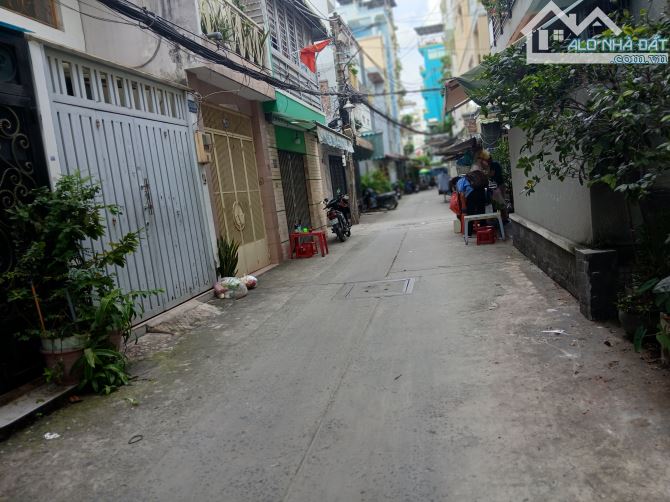 Cho thuê nhà riêng 30 mét ra mặt tiền Nguyễn Trãi, 3x20m 1 trệt 1 lầu giá 13 triệu - 1