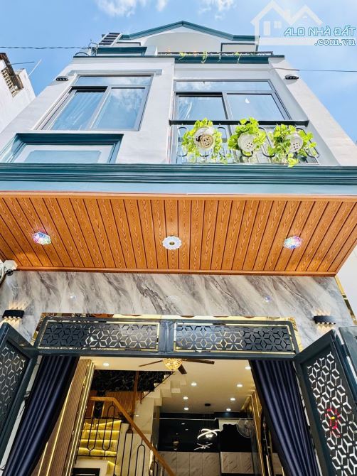 HẺM XE HƠI THÔNG - 40M2 ( 4 X 10) - 3 TẦNG - 4 PN - BAN CÔNG. - 1
