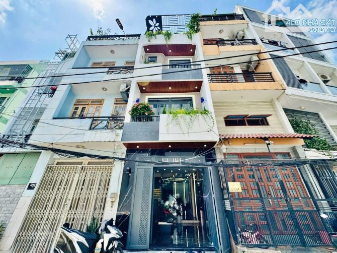 Nhà đẹp Full nội thất gần siêu thị Emart Phan Huy Ích - 1