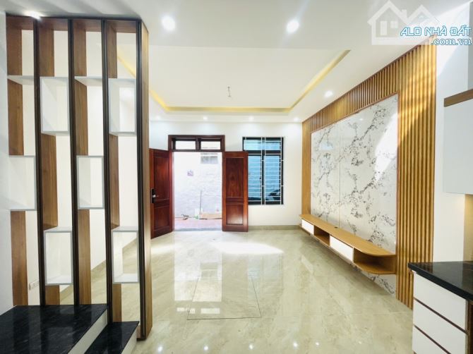 VẠN PHÚC - HÀ ĐÔNG,NHÀ MỚI 5 TẦNG - MT 4.3M - OTO ĐỖ CỬA - CÓ SÂN RỘNG ĐỂ XE - 1