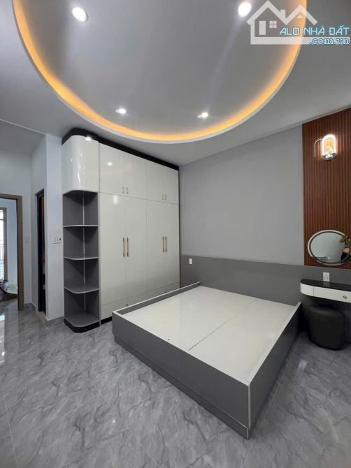 Nhà 4 tầng đường Nguyễn Duy Trinh giá 6,5 tỷ/68m2 - 1