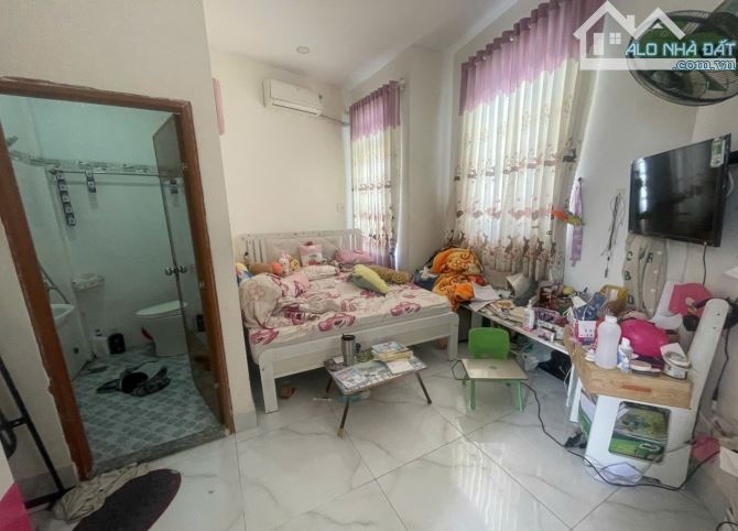 Bán nhà vị trí đẹp,hẻm xe hơi 7 chỗ đậu cửa, gần BV Lê Văn Thịnh, nhà 4 tầng BTCT 4pn - 6. - 1