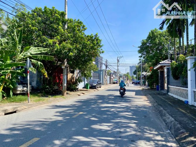 Lô đất 60m2 vuông vức ngay gần ngã tư Bình Phước, cách Ql13 chỉ 100m - 1