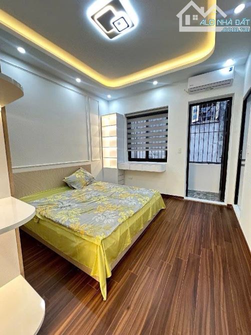BÁN CĂN HỘ TẬP THỂ ĐÀI TRUYỀN HÌNH VĨNH TUY 120M2- NỘI THẤT XỊN - VỪA Ở VỪA CHO THUÊ VẪN T - 1