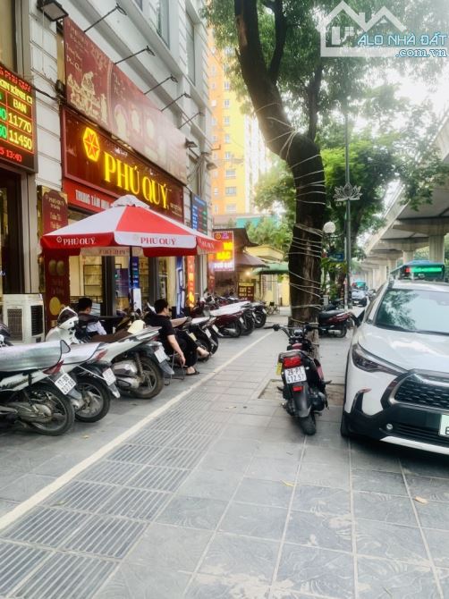 MẶT PHỐ CẦU GIẤY - KINH DOANH SẦM UẤT - NHÀ ĐẸP - PHỐ VIP - VỈA HÈ RỘNG - KINH DOANH ĐỈNH - 1
