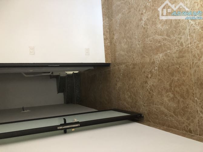 BÁN NHÀ KIM MÃ -DÂN MỚI XÂY - 2 THOÁNG - NGÕ NÔNG - GẦN Ô TÔ - 32M*5T - 7.6 TỶ - 1