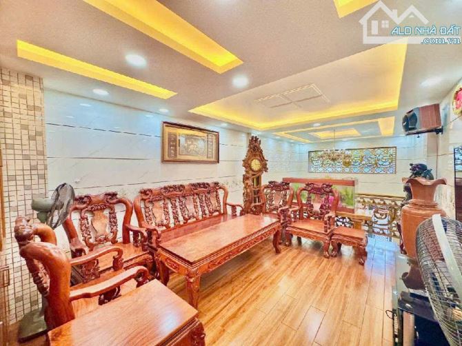 Mặt Tiền CHDV Khu Họ Lê Cạnh Văn Cao Tân Phú - 80m2 - 5 Lầu Thang Máy  Thu Nhập Gần 50tr - 1