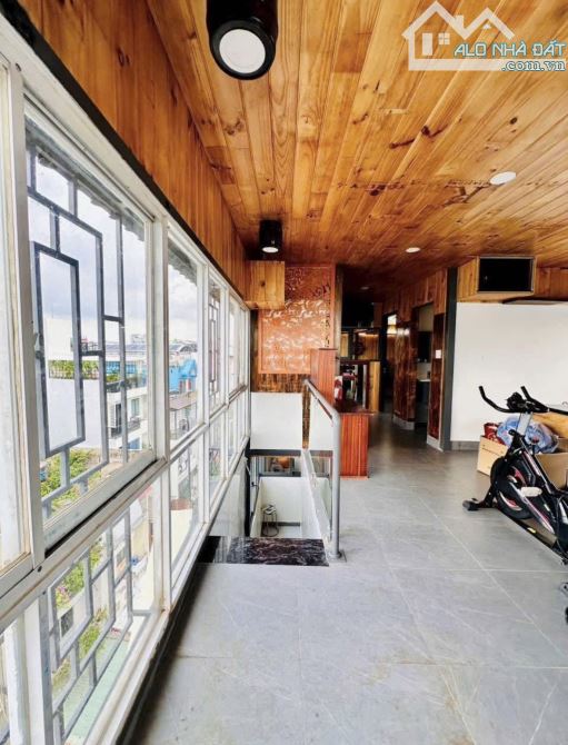 RA HÀNG NHÀ ĐẸP ĐANG CHO THUÊ CHDV PHAN XÍCH LONG. GIÁ 7TỶ530/70M2 - 1