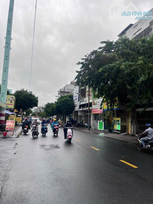 Cho thuê Góc 2MT đường Bình Thới, Nhà đẹp 5 Tầng đối diện UBND. Giá: 28 Triệu còn TL - 1