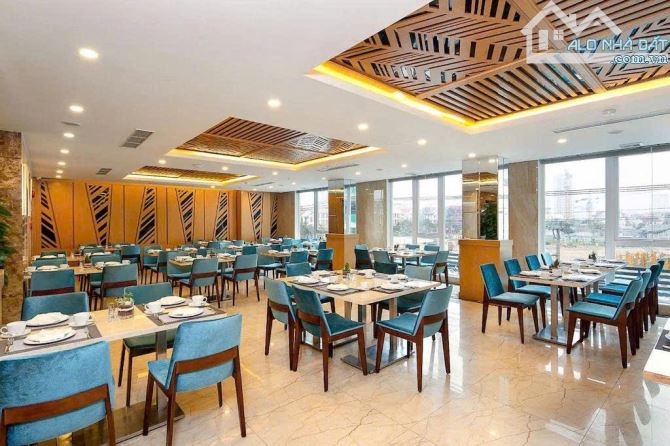 BÁN KHÁCH SẠN DƯƠNG ĐÌNH NGHỆ, CÁCH VÕ NGUYÊN GIÁP CHỈ 50M - 1