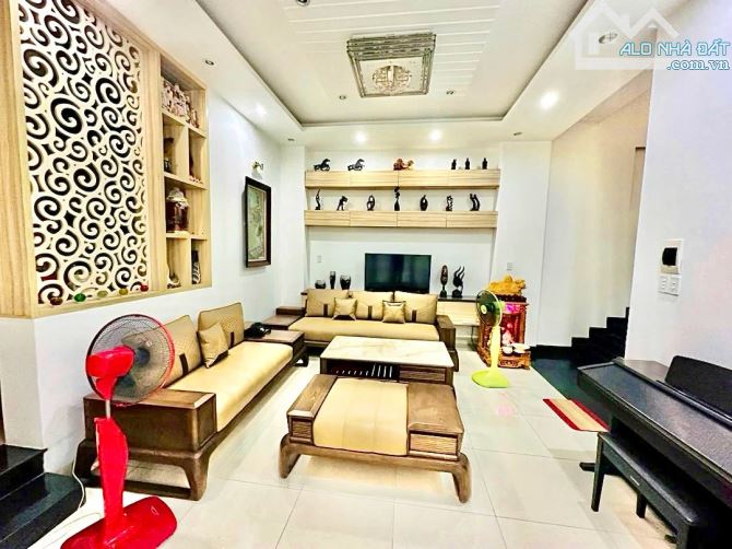 🌟 “NHÀ HIẾM TRUNG TÂM ĐÀ NẴNG – 4 TẦNG TRẦN PHÚ, NGANG 12M, GARAGE Ô TÔ, GIÁ CHỈ 1X TỶ” - 1