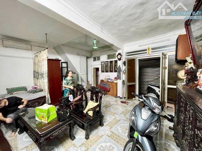 bán nhà Mặt Phố Hoa Lư ( Đại Cồ Việt ) Hai Bà Trưng , 3 Mặt tiền, VỈa hè, Kinh doanh DT 50 - 1