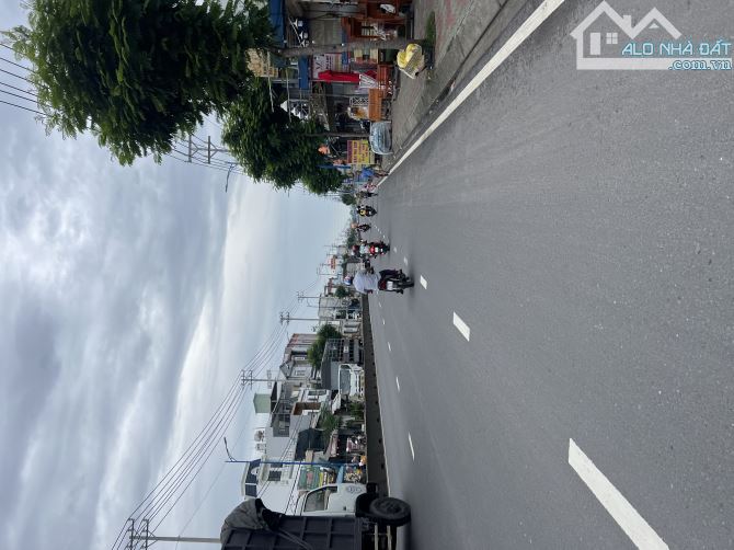 MTKD ĐÔNG HƯNG THUẬN 42 QUẬN 12 LÔ GÓC VUÔNG VỚI SONG HÀNH . - 1