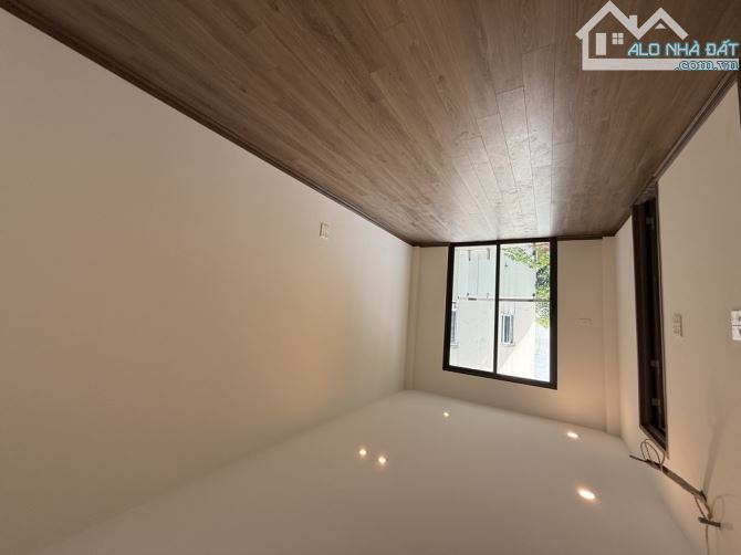 NHÀ ĐẸP ĐÓN TẾT, THƯỢNG THANH, LÔ GÓC, 5 TẦNG, 4 PHÒNG NGỦ, 45M 5,6 TỶ, HIỆN ĐẠI, - 1