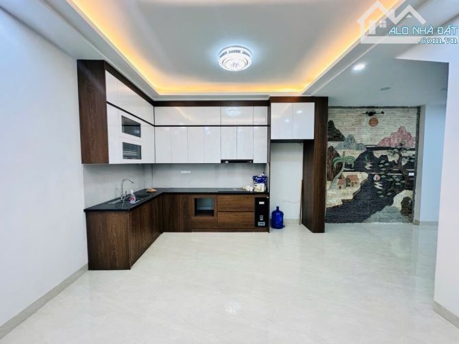 Bán nhà phân lô, ô tô, ngõ thông, dân xây đẹp tại  Cầu giấy 64m 5 tầng mt rộng 21.4 tỉ - 1