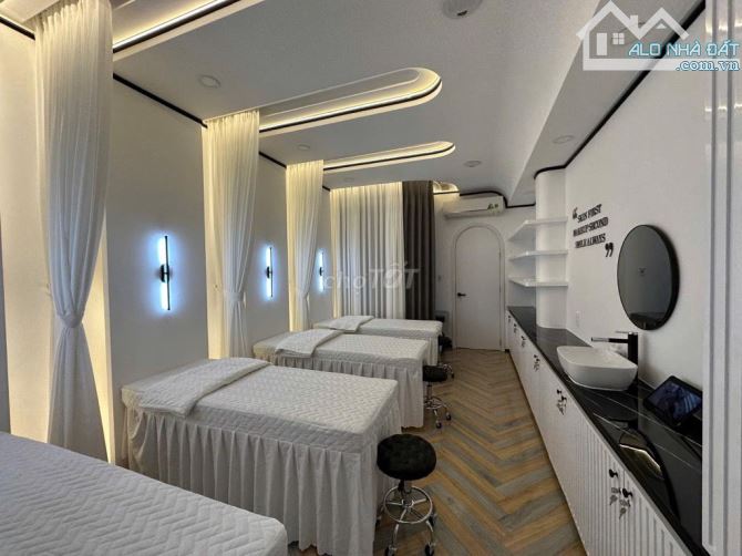 Nhà đẹp hẻm xe hơi Sẵn setup spa 20m ra MT - 1