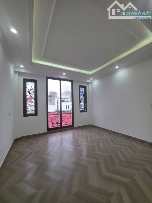 bán nhà Đường 800A, Cầu Giấy, Thang máy, ô tô tránh DT 55m, 7 Tầng, MT 3.7m 🧧Gia 25.8 Tỷ - 1