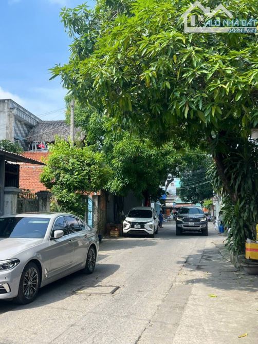 SIÊU PHẨM NHÀ PHỐ NGAY CHỢ TRẦN THỊ CỜ 3 TẦNG ĐƯỜNG THÔNG XE HƠI GIÁ TỐT - 1