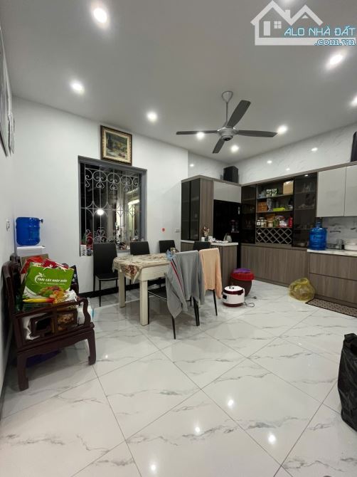 BÁN GẤP NHÀ NGÕ 135 ĐỘI CẤN - DT 97M2 – 4.5 TẦNG - BA ĐÌNH - 1