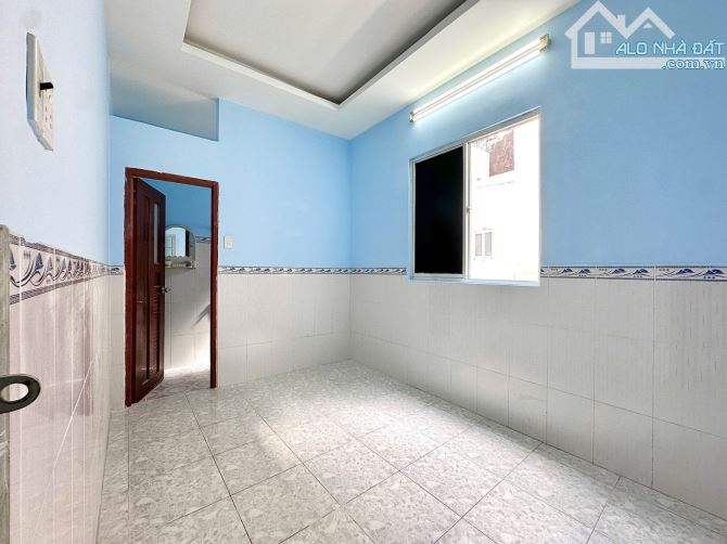 Bán nhà Q10 - CHDV 7 tầng - 1 MBKD 20 phòng - doanh thu ổn định - 1