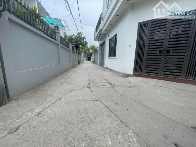 Bán đất Song Phương lô góc mặt tiền 5m ô tô vào đất ngõ thông sát vành đai 4 60 triệu 1m - 1