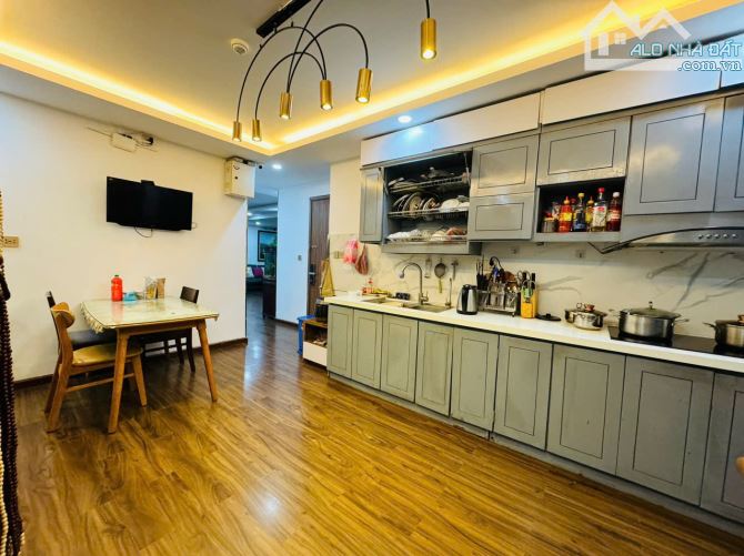 Biệt thự kinh doanh 3 mặt tiền Trần Đại Nghĩa - P8 Đà Lạt. -  22 tỷ - 1