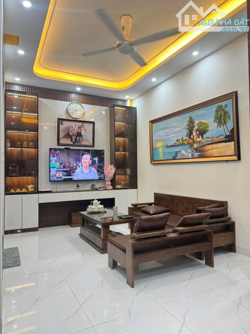 🏡 SIÊU PHẨM NHÀ ĐẸP ĐÔNG LA – Ô TÔ NGỦ TRONG NHÀ | 5 TẦNG HIỆN ĐẠI | GIÁ SIÊU HỜI CHỈ 4,5 - 1