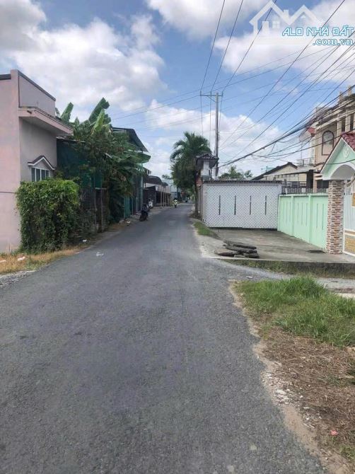 Bán gấp căn nhà siêu rộng ở gần chợ Phước Thạnh, Củ Chi 135m2 giá ngộp chỉ 690trieu - 1