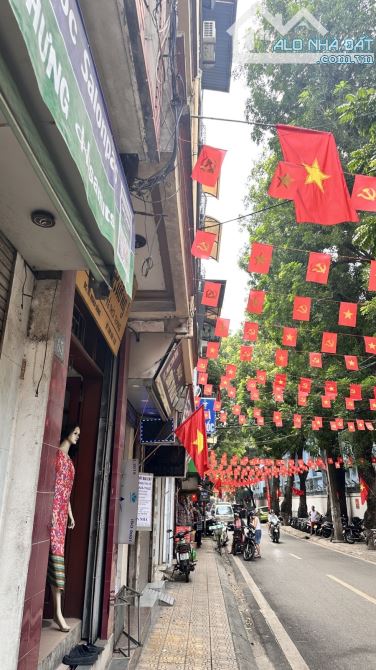 Bán nhà mặt phố Nghĩa Dũng 40m2 nhà nhìn ra ngã tư đường ô tô tránh kinh doanh tốt 11.5 tỷ - 1
