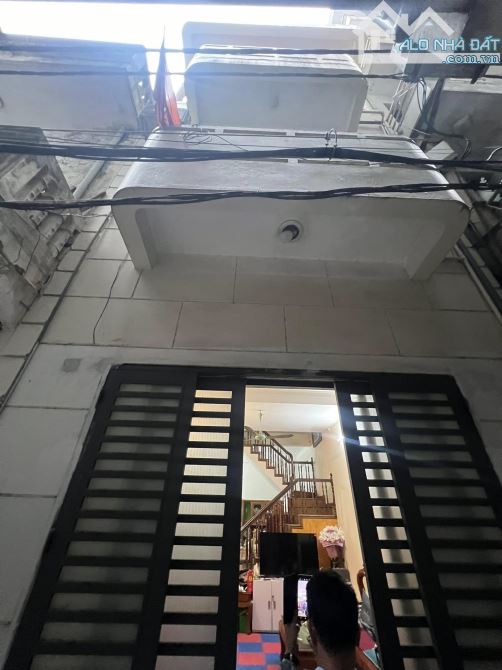 Bán Gấp Nhà Dân Xây Cầu Giấy 50m2 -  4Tầng – Mặt Tiền 4,3m – Giá 9Tỷ4 - 1