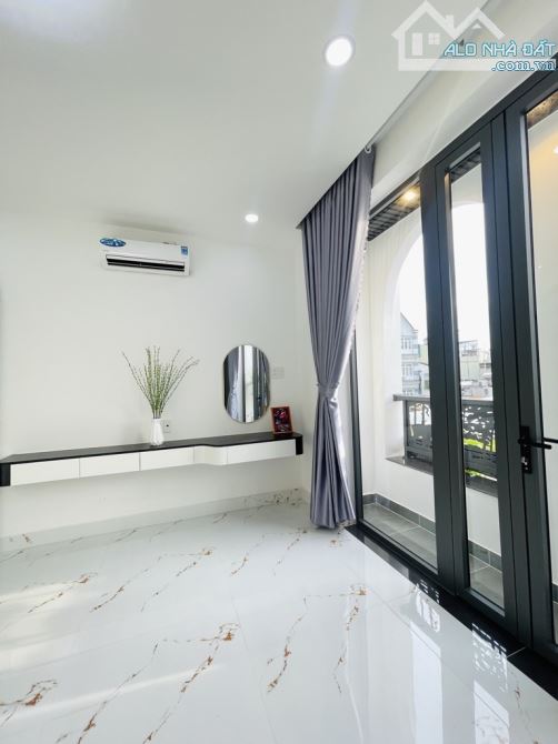 NHÀ ĐẸP GÒ VẤP . 3 TẦNG . 45M2 (4.5×10) 3PN. SỔ VUÔNG ,HOÀN CÔNG ĐỦ . - 1
