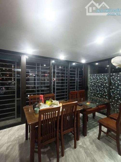 👉 Bán căn hộ TT Giảng Võ – Trần Huy Liệu, 100m², full nội thất, giá chỉ 8.2 tỷ! - 1