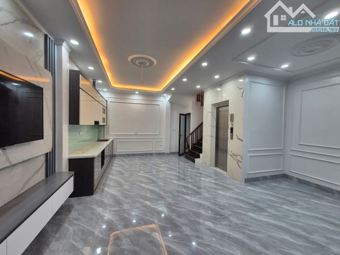 Ngọc Hồi - Hoàng Mai 41m x 5 tầng, mặt tiền 5.8m, giá 9.1 tỷ thương lượng - 1