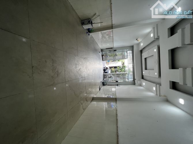CHDV 5 Tầng Mới - Không LG- Ngay Lê Văn Quới - Giáp Tân Phú - DT70m2 - HXT 8M - Nhỉnh 7 Tỷ - 1