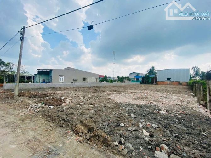 3 lô thổ cư mặt tiền lô B, Thích Thiện Hòa, xã Lê Minh Xuân, Bình Chánh dt 200m2 giá 2,8 t - 1