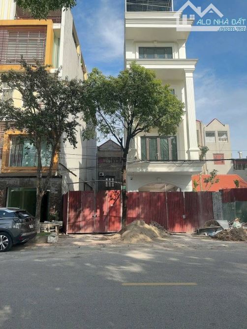 Bán lô trục chính Hồ Ngọc Lân nhìn hồ cực thoáng đẹp - 1