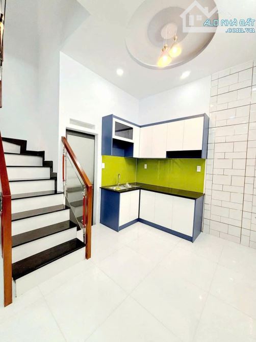 Bán nhà đẹp Phạm Thế Hiển, Quận 8, 50m2, nhỉnh 2 tỷ 790 triệu, 2 tầng BTCT, SHR - 1