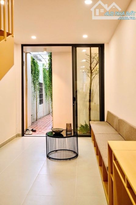 BÌNH THẠNH - NGÃ TƯ HÀNG XANH - 50M2 - 2 TẦNG - MỚI, VÀO Ở NGAY - 4.95T_251009 - 1