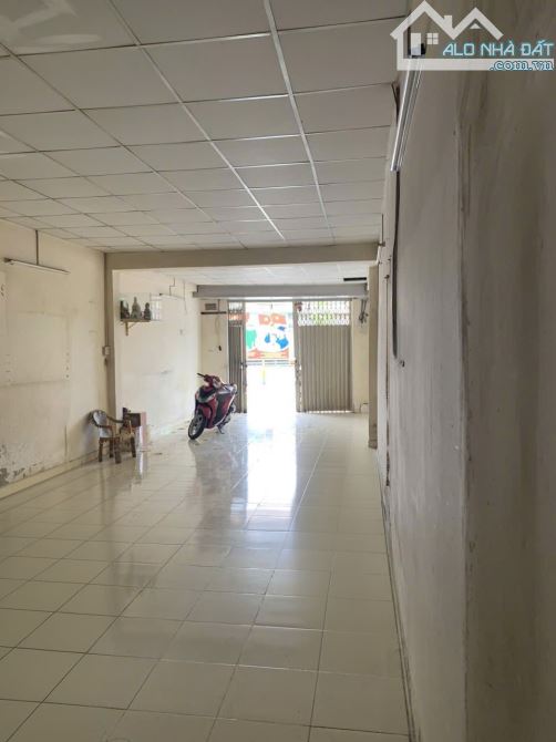 Bán nhà mặt tiền Lũy Bán Bích Tân Phú, 64m², 2 tầng, cho thuê 12 tr/tháng chỉ 12.6 tỷ! - 1