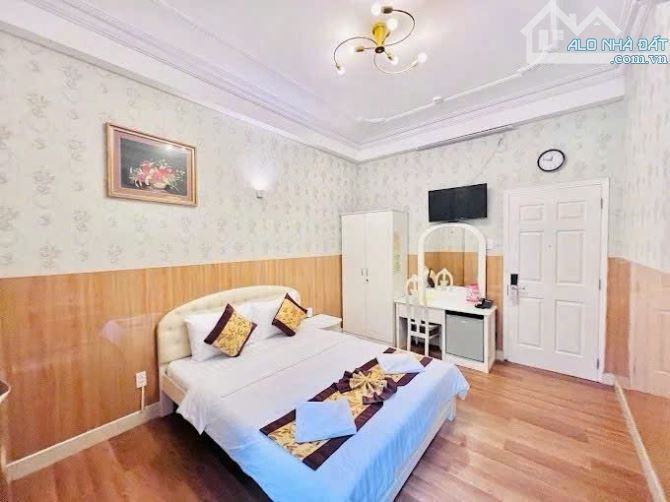 Bán Tòa Khách Sạn Khu Tên Lửa - Quận Bình Tân. - Diện tích: 20 x 20m - 1