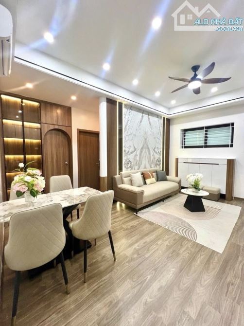 Chính chủ gửi bán căn hộ 3 p ngủ, CT2 Bắc Linh Đàm, full nội thất mới koong, view thoáng - 1