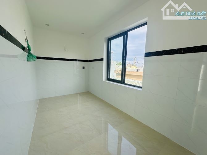 Nhà 2 tầng mới keng kiệt oto Bình Kỳ diện tích 70,3 m giá chỉ 3 ty4 đã hạ chào 100tr - 1