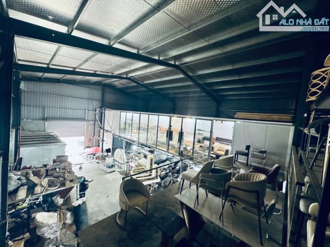 Cho thuê 406/700m2 kho có PCCC, văn phòng gần cầu Thăng Long - 1