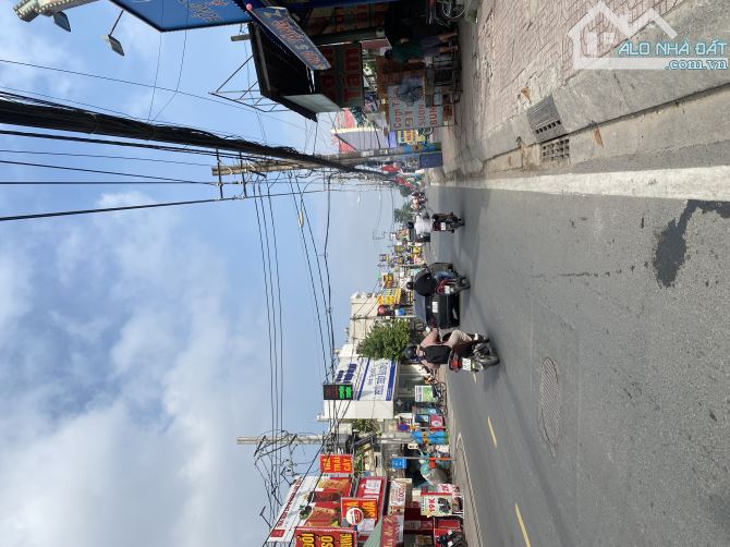 GÓC 3 MẶT TIỀN NGUYỄN VĂN TĂNG - 500M2 - TRỤC CHÍNH VÀO VINHOMES Q9 - CHỈ 5x Tỷ - 1