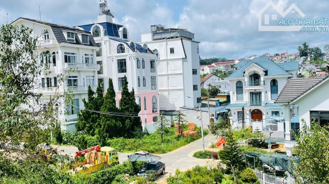 🏡Bán Villa Biệt Thự Mặt Tiền Tô Hiến Thành,p3 Đà Lạt–Có Hồ Bơi, Thu Nhập 540 Triệu/Tháng - 1