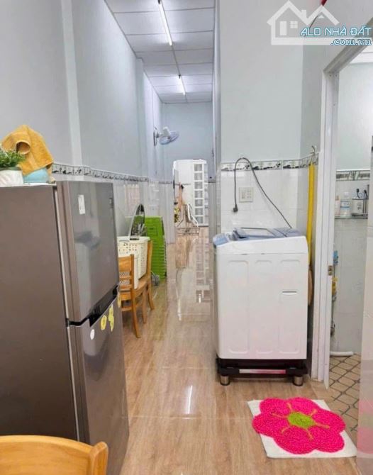 Cô Hằng gửi bán căn nhà ở  Huỳnh Thị Mài ,Tân Hiệp, Hóc Môn. DT 80m2, giá 950 triệu, SHR - 1