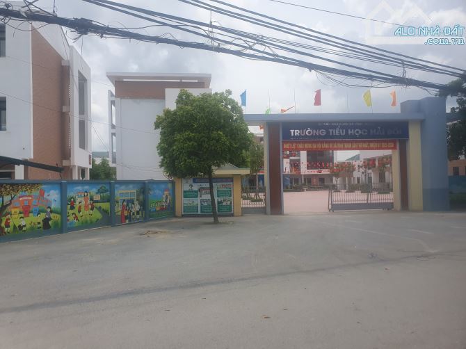 Đất đẹp Hải Bối , Đông Anh- Nở hậu - 2 mặt thoáng trước sau - Ô tô đỗ cửa - 1