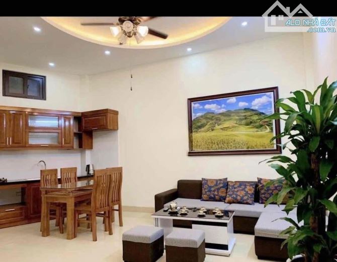 Cho thuê nhà ngõ 34 Nguyễn Thị Định dt 60mx 5 tầng, ô tô đỗ cửa, 27tr/th - 1