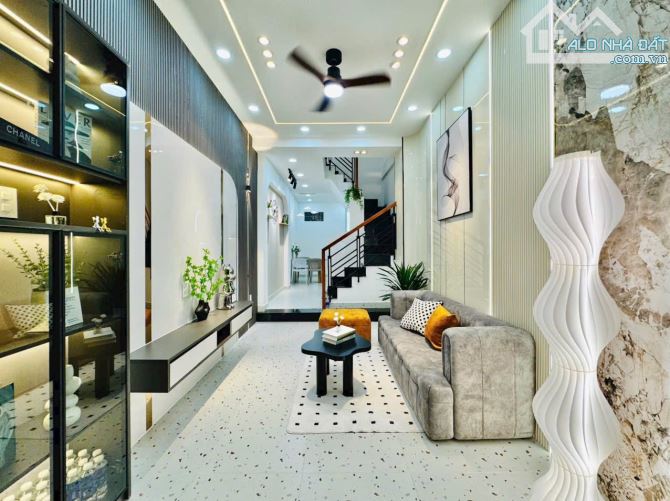 Bán nhà riêng tại Hoàng Hoa Thám, 2,39 tỷ, 50m2, giá tốt Hot! - 1
